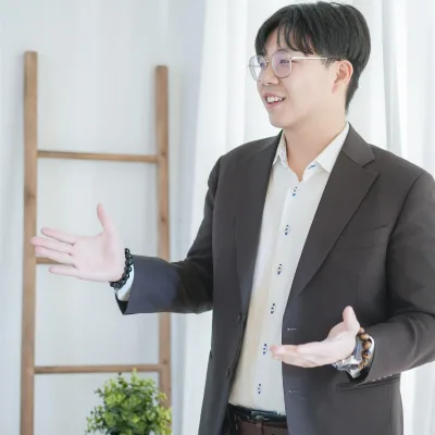 Thomas Lau